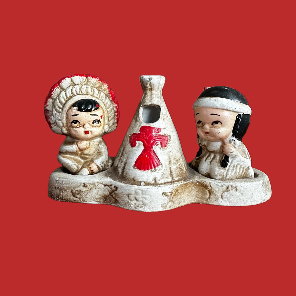 Vintage Native American Salt and Pepper Shaker with Teepee